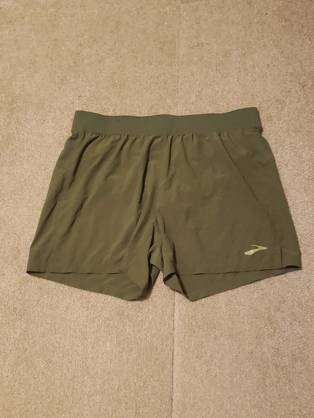 Brooks Men's Green Sherpa 5' Running Shorts